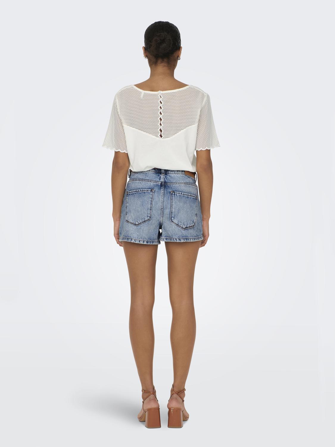model_shot-back